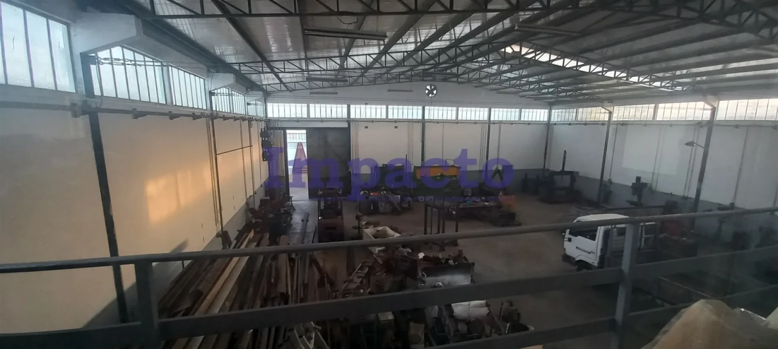 Armazém para Venda em Gafanha da Encarnação Foto 2