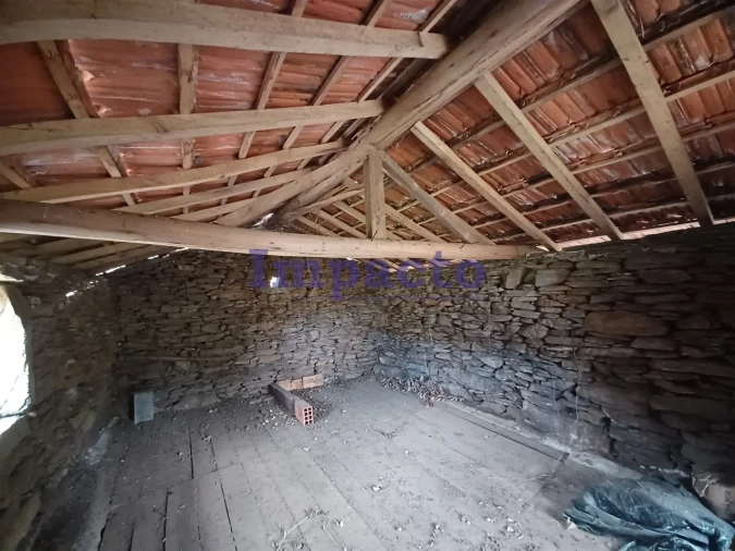 Moradia T0 para Venda em Fermedo Foto 3