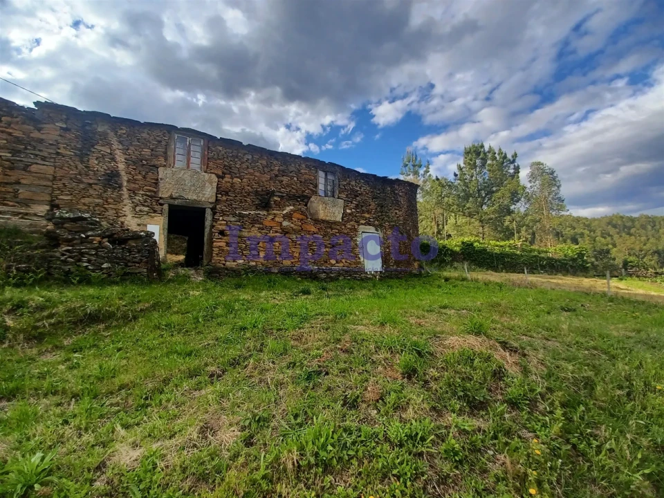 Moradia T0 para Venda em Fermedo Foto 1