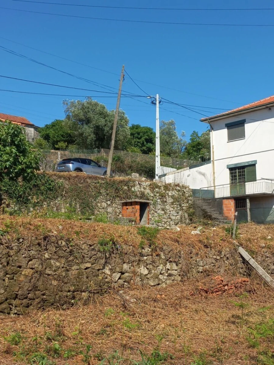 Terreno para Venda em Escariz Foto 4