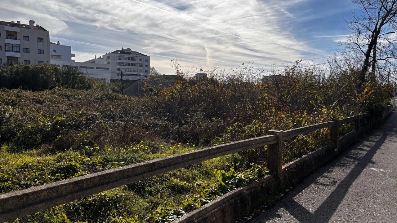 Terreno para Venda em Tavarede Foto 6
