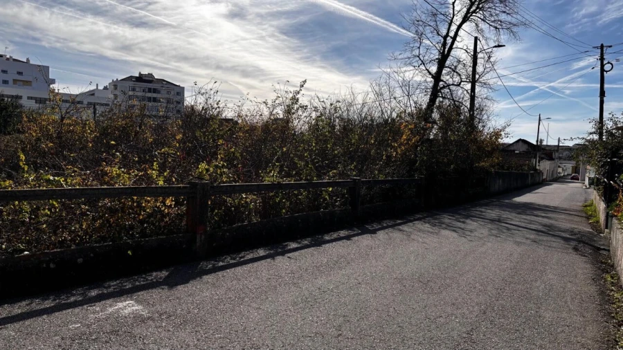 Terreno para Venda em Tavarede Foto 16