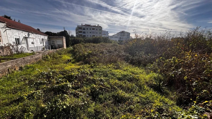 Terreno para Venda em Tavarede Foto 8