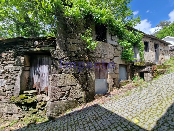 Moradia T3 para Venda em Santa Eulalia Foto 1