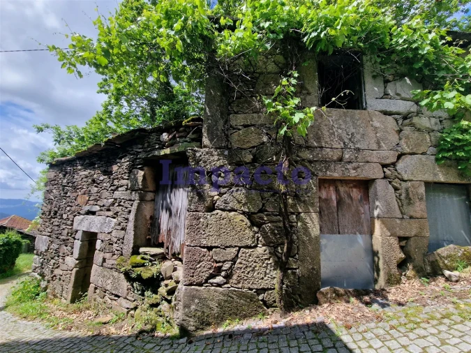 Moradia T3 para Venda em Santa Eulalia Foto 2