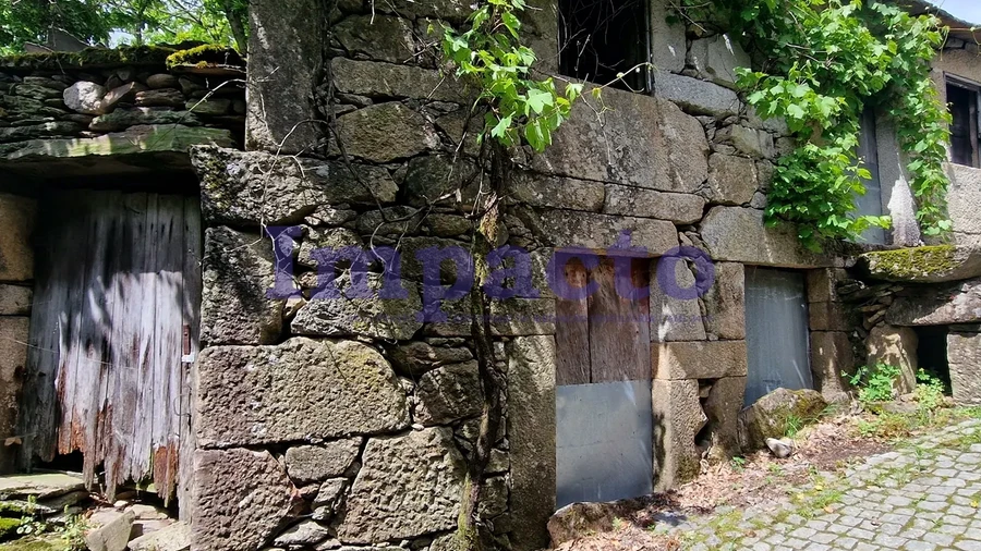 Moradia T3 para Venda em Santa Eulalia