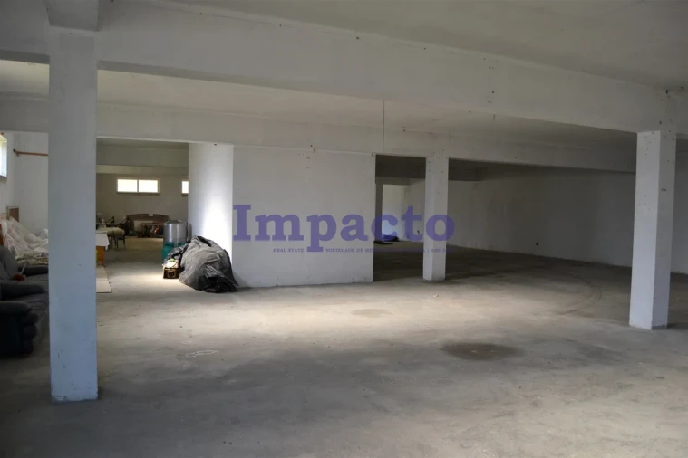 Moradia T6 para Venda em Fajões Foto 53