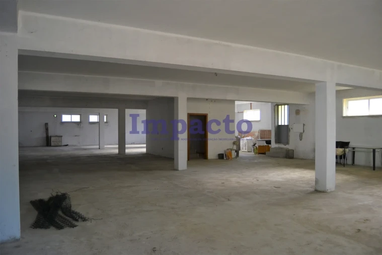 Moradia T6 para Venda em Fajões Foto 51