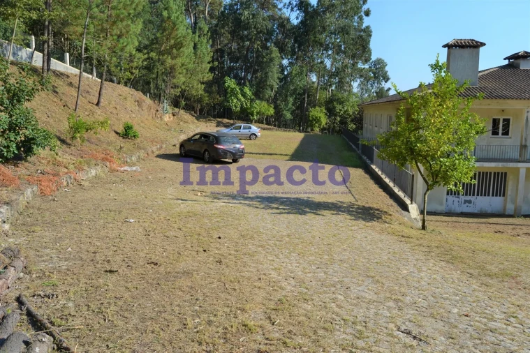 Moradia T6 para Venda em Fajões Foto 63