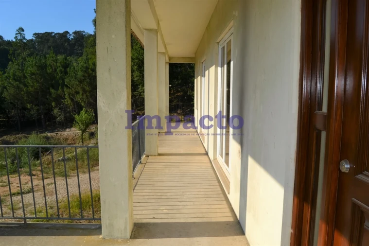 Moradia T6 para Venda em Fajões Foto 70