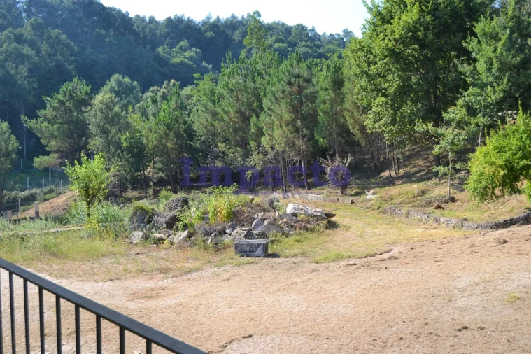 Moradia T6 para Venda em Fajões Foto 71