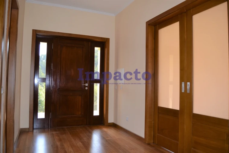 Moradia T6 para Venda em Fajões Foto 15