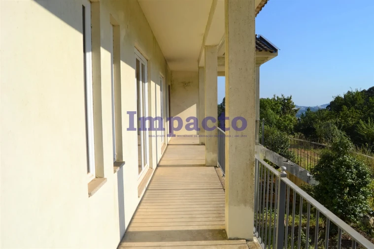 Moradia T6 para Venda em Fajões Foto 69