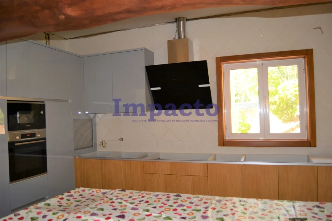 Moradia T6 para Venda em Fajões Foto 11