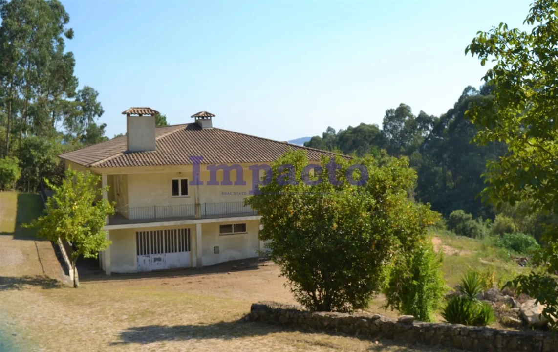 Moradia T6 para Venda em Fajões Foto 62