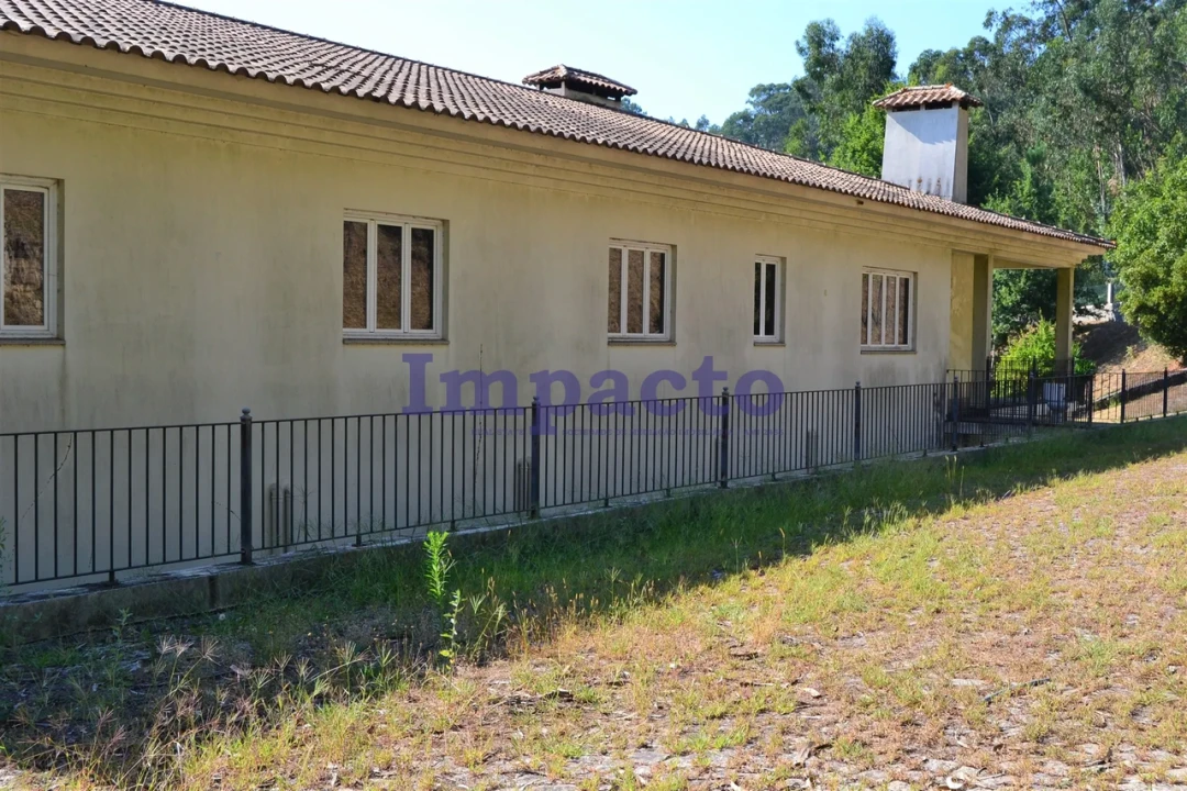 Moradia T6 para Venda em Fajões Foto 66