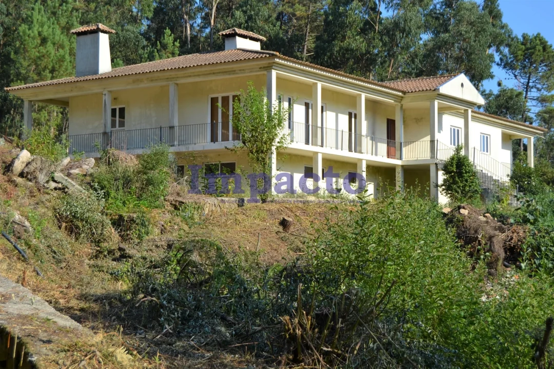 Moradia T6 para Venda em Fajões Foto 58