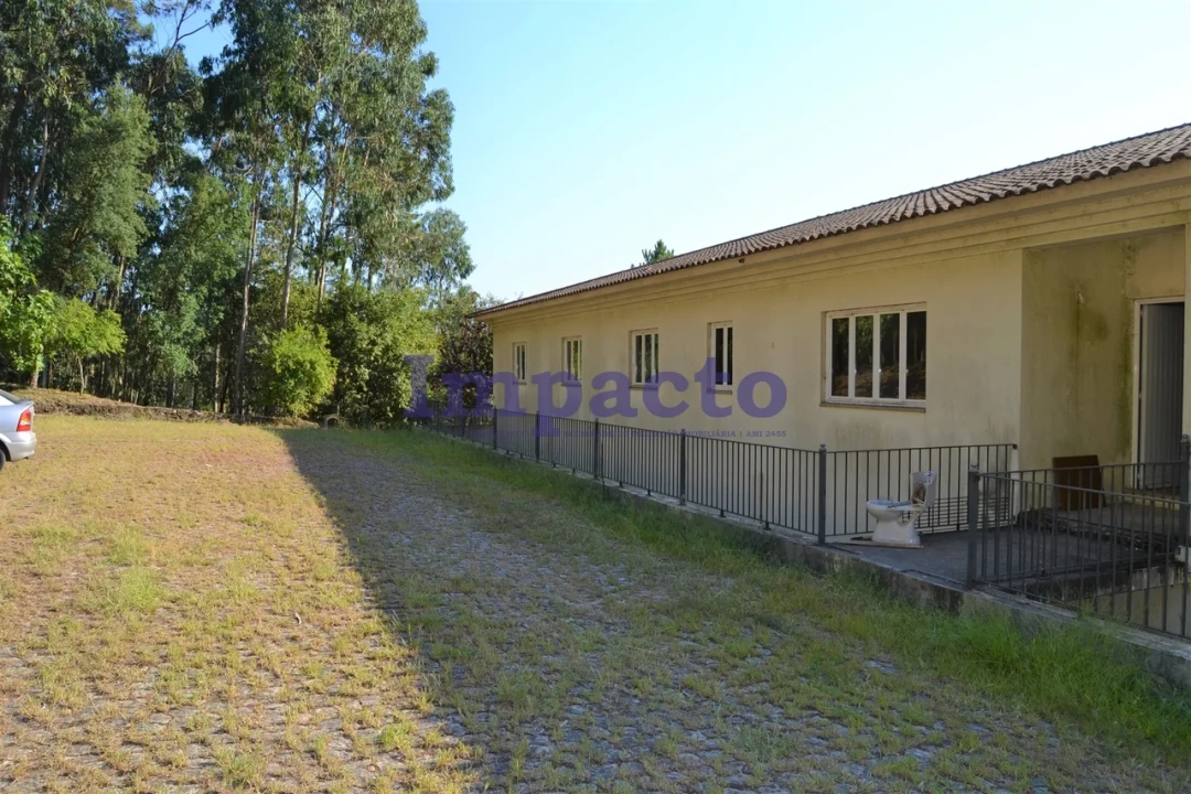 Moradia T6 para Venda em Fajões Foto 65