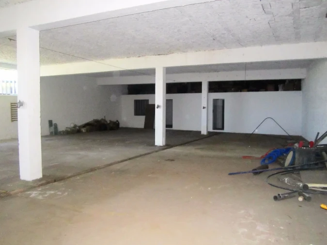 Armazém para Arrendamento em Vila de Cucujães Foto 5