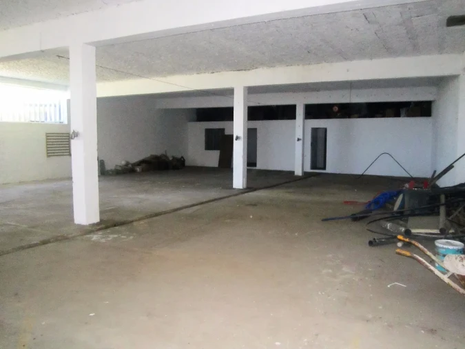 Armazém para Arrendamento em Vila de Cucujães Foto 11