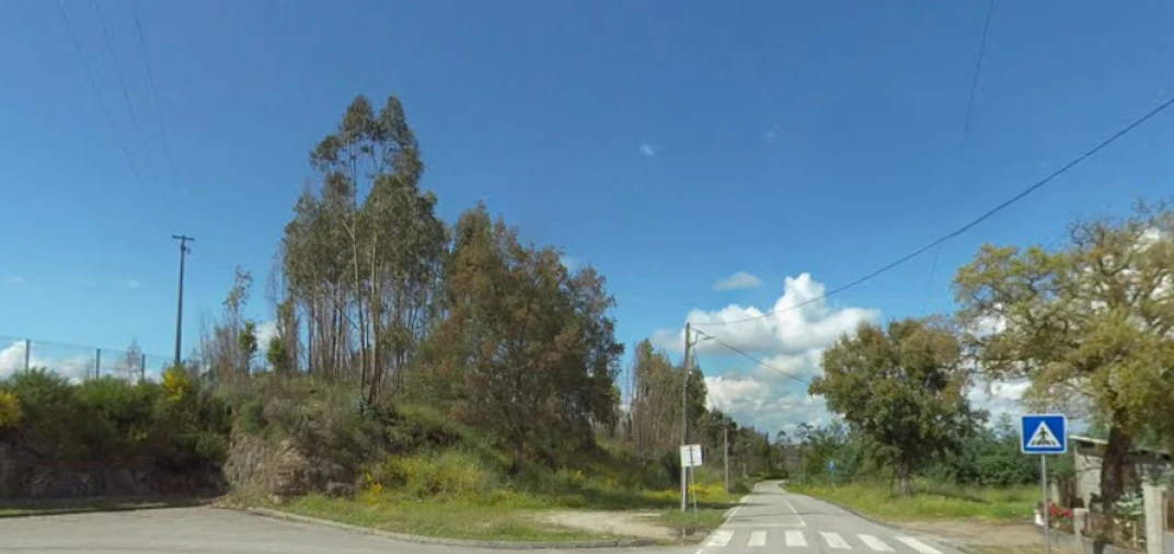 Terreno para Venda em Oliveira do Conde Foto 1