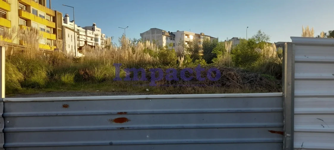 Terreno para Venda em O. Azeméis, Riba-Ul, Ul, Macinhata Seixa, Madail Foto 4