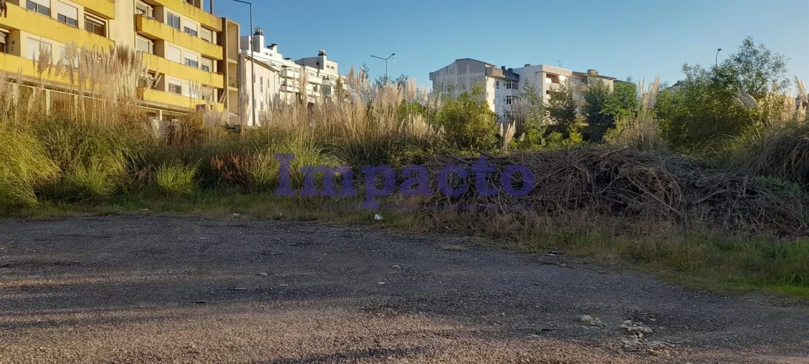 Terreno para Venda em O. Azeméis, Riba-Ul, Ul, Macinhata Seixa, Madail Foto 2