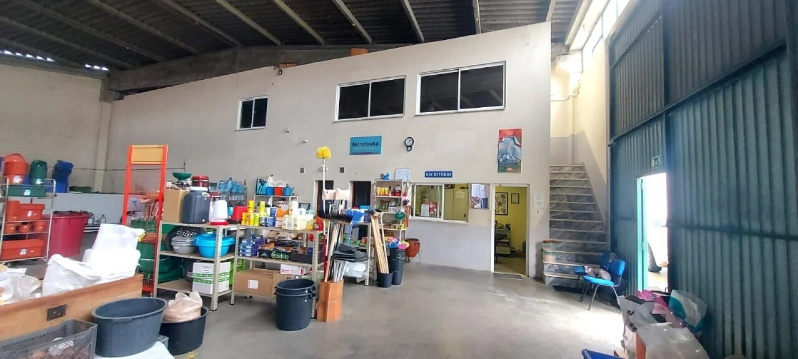 Armazém para Venda em Ladoeiro Foto 5