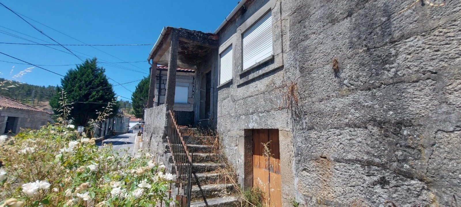 Moradia T2 para Venda em Sernancelhe e Sarzeda Foto 1