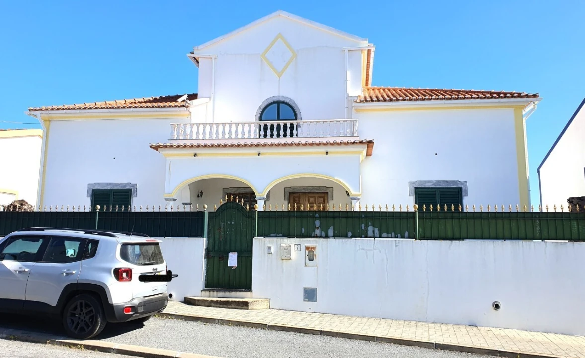 Moradia T5 para Venda em Alvito Foto 1