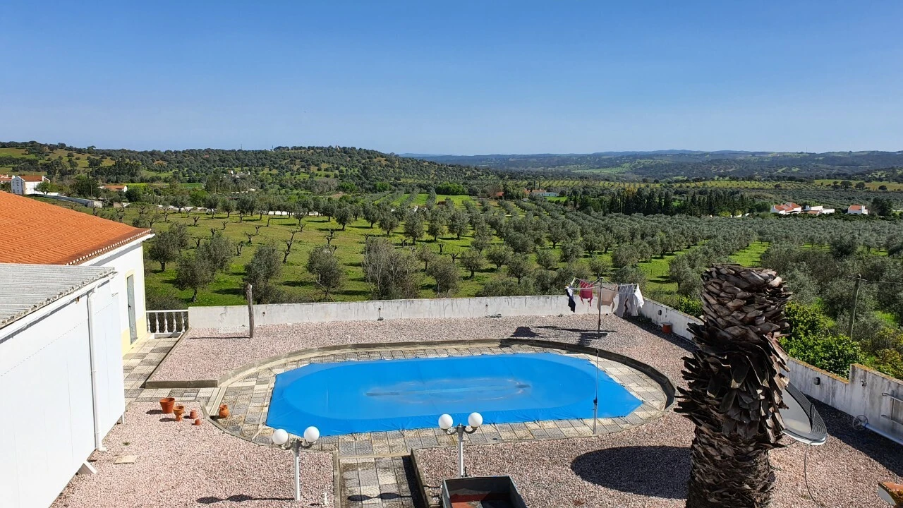 Moradia T5 para Venda em Alvito Foto 3