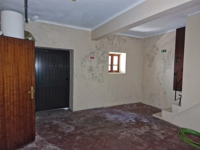 Loja para Arrendamento em Carregosa Foto 7