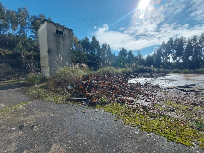 Terreno para Venda em Fânzeres e São Pedro da Cova Foto 25