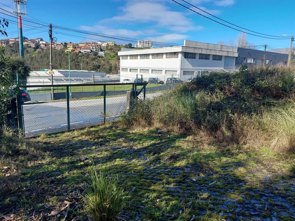Terreno para Venda em Fânzeres e São Pedro da Cova Foto 40