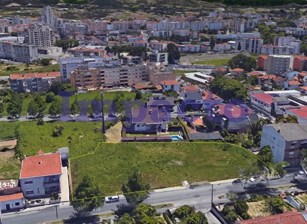 Terreno para Venda em São João da Madeira Foto 5