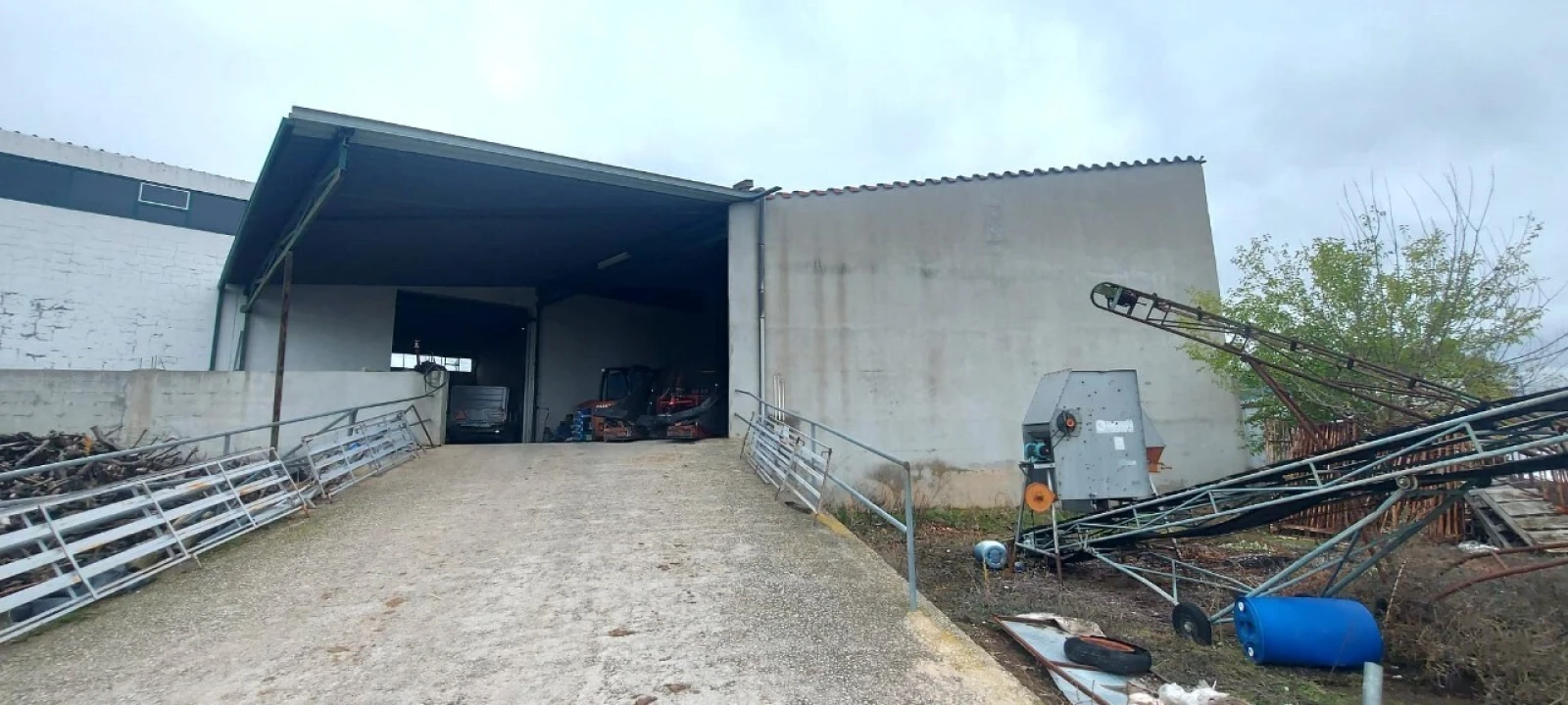 Armazém para Venda em Ladoeiro Foto 9