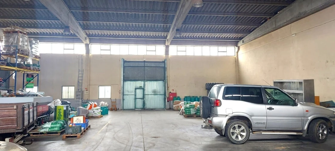 Armazém para Venda em Ladoeiro Foto 3