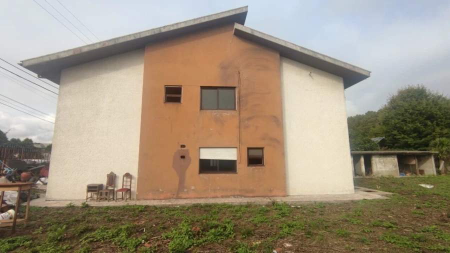 Moradia T4 para Venda em Santa Maria de Lamas Foto 2