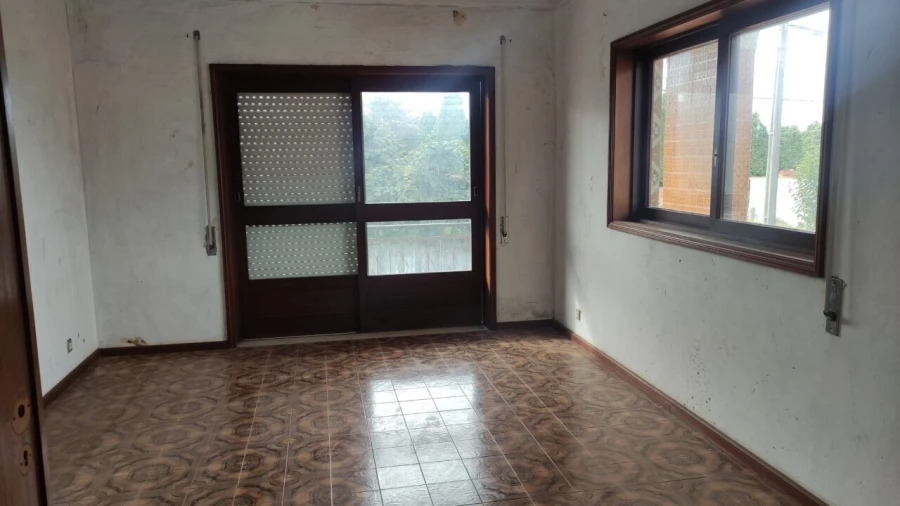 Moradia T4 para Venda em Santa Maria de Lamas Foto 9