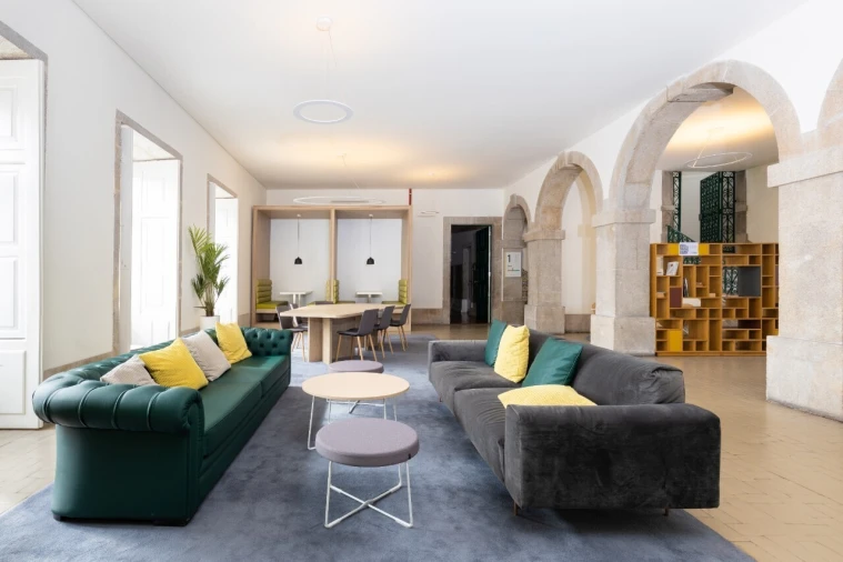 Escritório para Arrendamento em São João da Madeira Foto 1