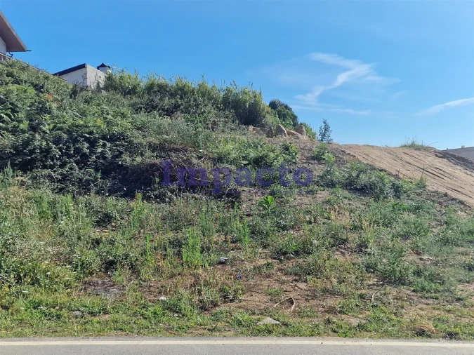 Terreno para Venda em Escapães Foto 7