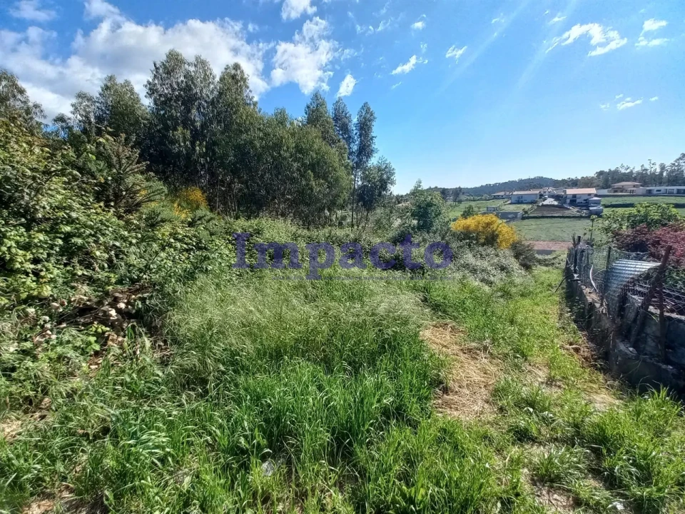 Terreno para Venda em Escariz Foto 2