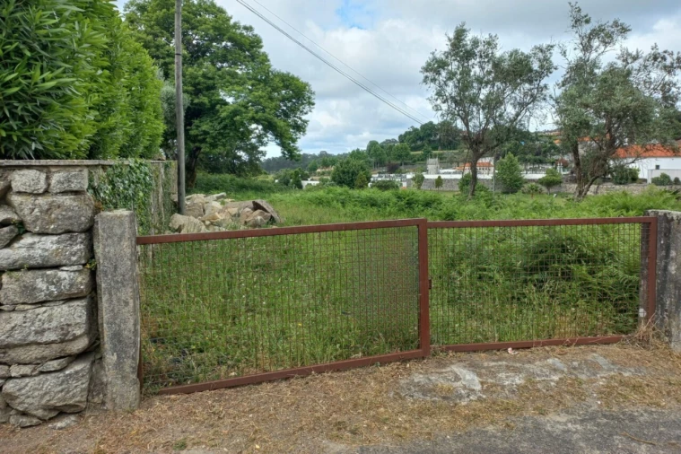 Terreno para Venda em Escariz Foto 11