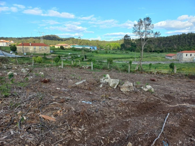 Terreno para Venda em Escariz Foto 1