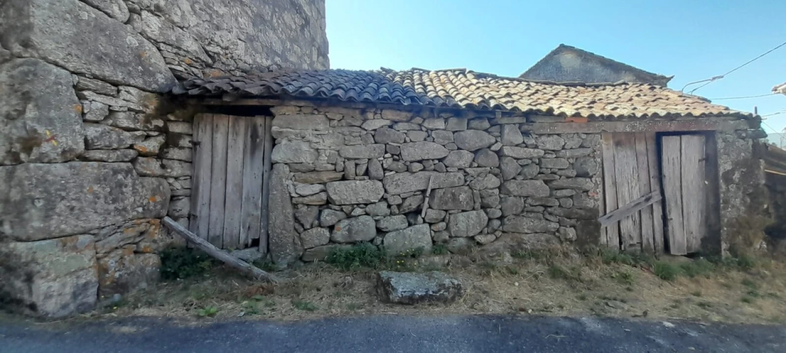 Moradia T0 para Venda em Couto de Esteves Foto 2