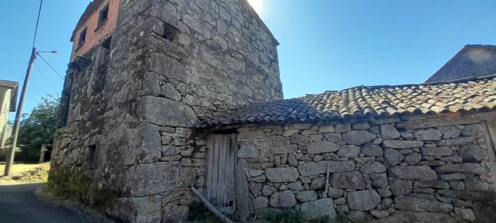 Moradia T0 para Venda em Couto de Esteves Foto 3