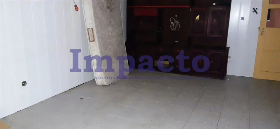 Terreno para Venda em São João da Madeira Foto 6