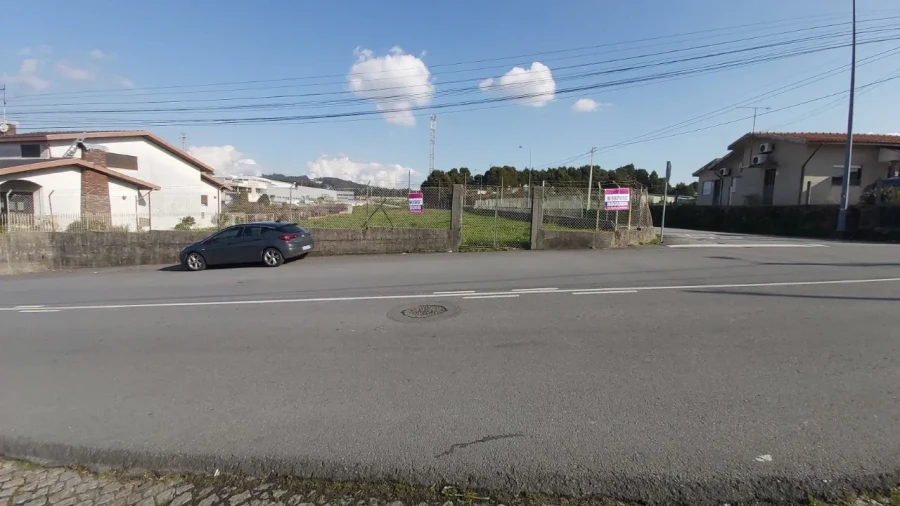 Terreno para Venda em São Paio de Oleiros Foto 3