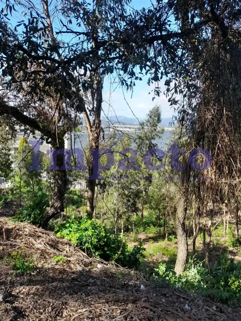 Terreno para Venda em Sandim, Olival, Lever e Crestuma