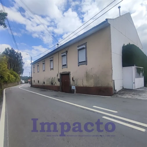 Moradia T8 para Venda em Romariz Foto 1